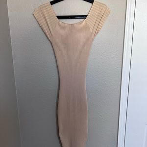 COTTON ON SIZE MEDIUM FORM FITTING DRESS